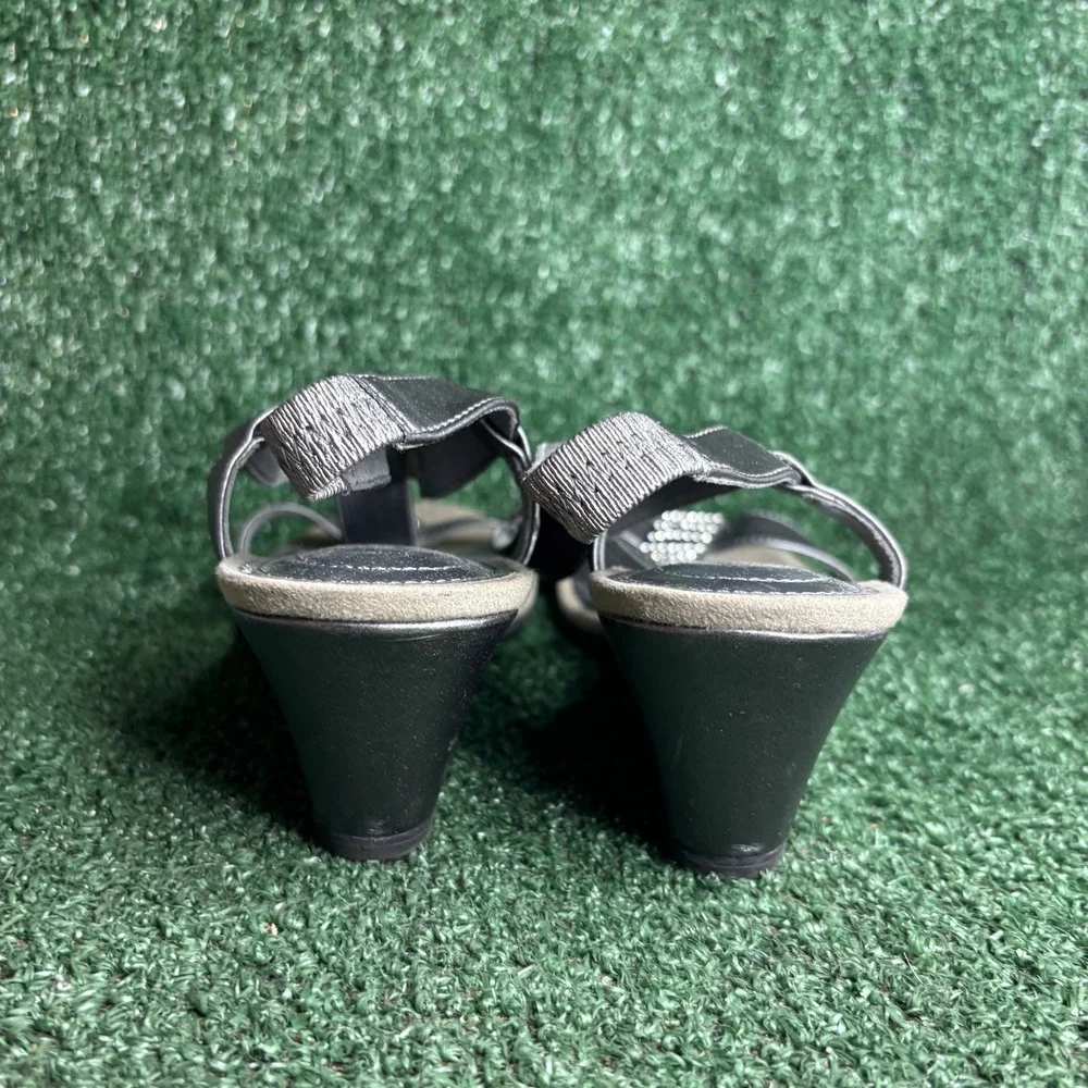 Comfort Plus Predictions Rhinestone‎ T-Strap Wedge Sandal Pewter Womens 9.5 Wide